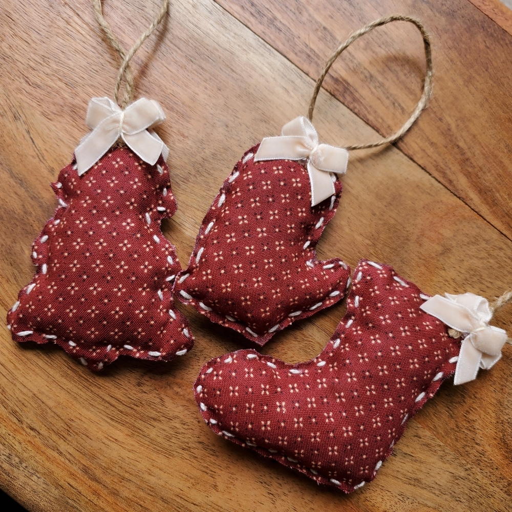 Handmade handsewn Christmas Fabric Ornaments Set Of 3 - Picture 1 of 6
